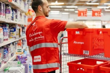 Ya es oficial: estas son todas las tiendas que va a cerrar Alcampo en España en 2025