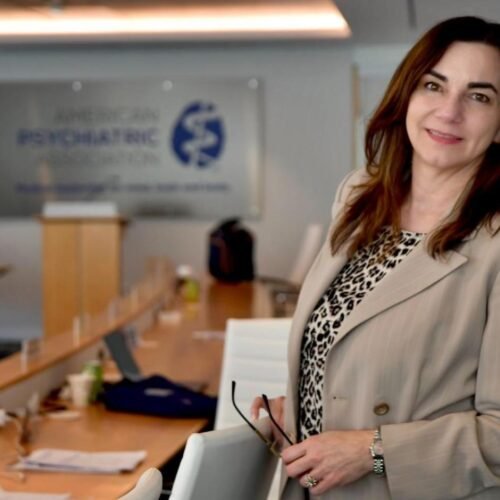 Theresa Miskimen, presidenta de los psiquiatras de EEUU: «Es normal tener estrés y no siempre se necesita ayuda»