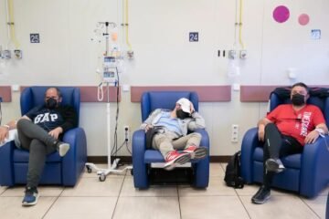 «No se informa con antelación»: el efecto de la quimioterapia que apenas se conoce y puede ser «muy incapacitante»