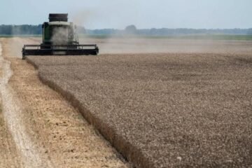 La UE alcanza un acuerdo comercial con Ucrania de alcance limitado para no enfadar a los agricultores