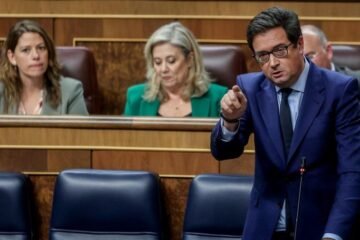 El Gobierno convoca 1.000 plazas de empleo público para garantizar la jubilación parcial del personal laboral