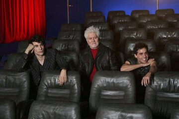 ‘Pedro x Javis’, la fiesta para Almodóvar de Calvo y Ambrossi: mucho poderío, poca información