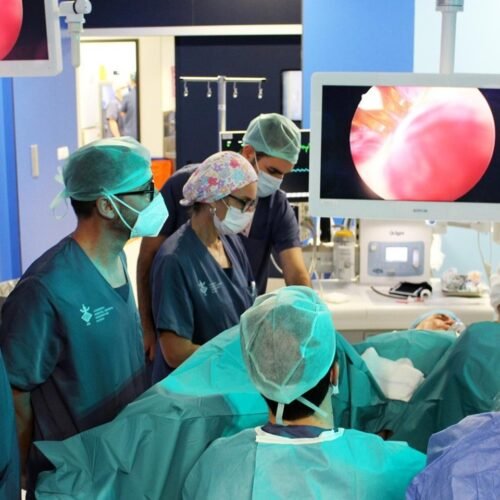 Una prueba genética determina el riesgo de cáncer de próstata, pero los hombres no se la hacen: «Es raro el que acude a consulta»