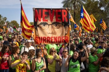 ¿Y ahora qué pasa con Puigdemont? El ‘expresident’ sigue pendiente del Constitucional