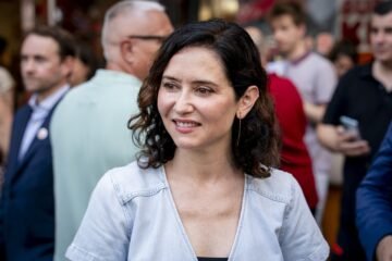El empresario del ‘caso FP’ de fraccionamiento de facturas que salpica al ejecutivo de Ayuso: “Me decían que no podía pasar de 50.000 euros”