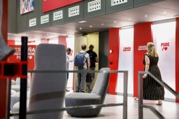 Jornada política del 20 de junio de 2025 | Feijóo insiste en pedir la dimisión de Sánchez tras la entrada de la UCO en Ferraz para clonar los correos de Cerdán y Ábalos