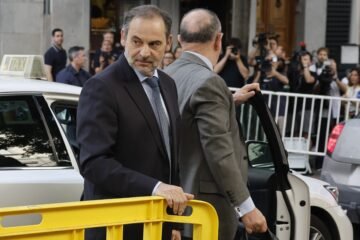 Ábalos y Koldo García esconden sus cartas en el Supremo a la espera de la declaración de Cerdán