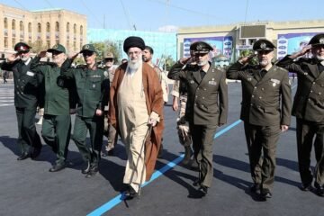 A Jamenei «no se le puede permitir seguir existiendo», amenaza el ministro de Defensa israelí