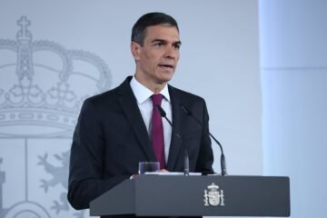 La corrupción no se combate dimitiendo, sino actuando