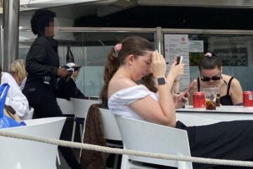 «No pude tomar nada porque la camarera no entendía valenciano»: la excusa de un cliente de bar que no convence