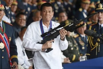 Rodrigo Duterte , el presidente con licencia para matar