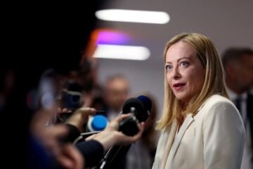 Meloni, sobre el rechazo de Sánchez a pagar el 5%: «Italia y España hemos firmado lo mismo, y todo el mundo ha dicho: ‘¡Viva, bien hecho!’»