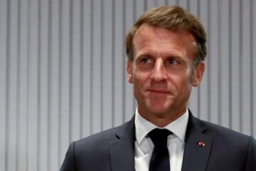 Macron habla con el presidente iraní y le pide una renuncia clara a las armas nucleares