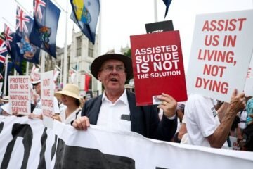La ley de suicidio asistido supera la Cámara de los Comunes en una votación dividida en el Reino Unido
