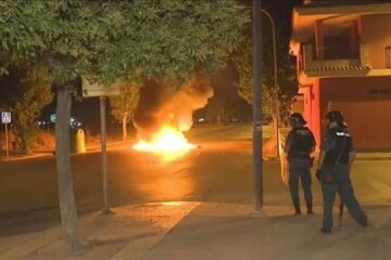 Al menos un detenido y tres heridos en los disturbios nocturnos en Torre Pacheco