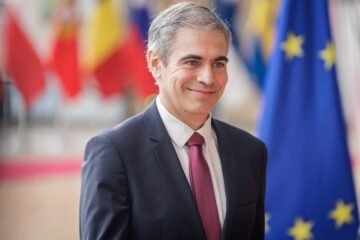 Los Veintisiete aplazarán la oficialidad del catalán, gallego y euskera