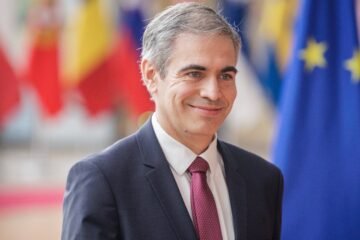 Los Veintisiete vuelven a aplazar la oficialidad del catalán, gallego y euskera