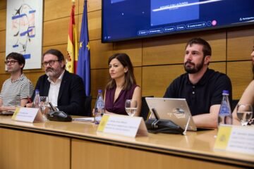 Las comunidades del PP boicotean la reunión sobre el reparto de menores migrantes
