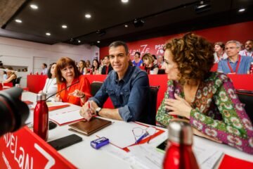 Comité Federal del PSOE, en directo | Sánchez: “El capitán no se desentiende cuando viene mala mar, se queda a capear el temporal”