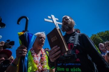 Así usan los ultras a los niños para su cruzada anti-LGBTIQ+