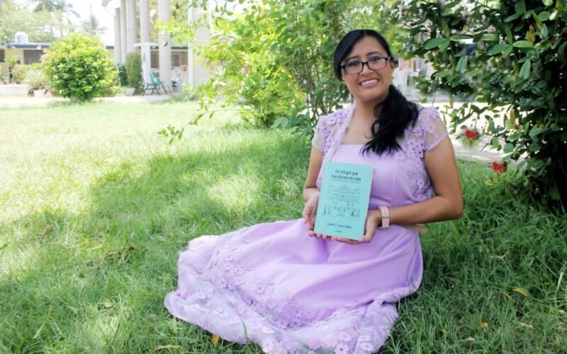 La escritora Lynette Zuleyma Lázaro Apáez debuta con un libro que da voz a jóvenes en busca de consuelo y fe