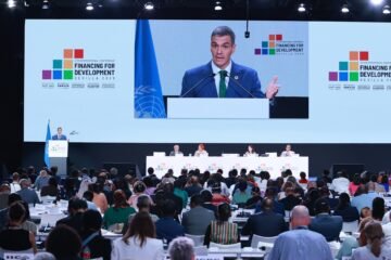 El juez deja en libertad a los dos hackers detenidos por difundir los datos personales de Sánchez y otros políticos