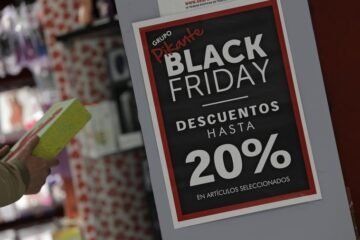 Consumo sanciona a siete empresas de comercio ‘online’ por falsas rebajas durante el Black Friday