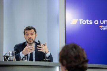 La ley de Dependencia empuja a la mujer al cuidado familiar