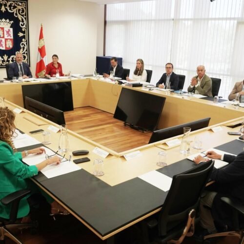 Toda la oposición menos Vox exigirá la dimisión de Mañueco y el PP les acusa de usar el dolor como «arma electoral»