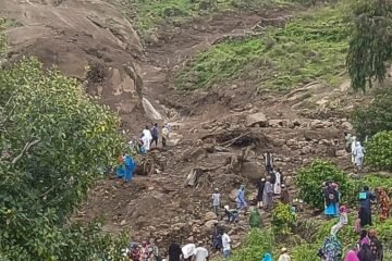 Recuperan un centenar de cuerpos en una aldea de Sudán tras los corrimientos de tierra