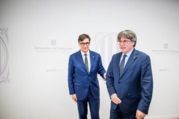 Junts cambia de táctica con Sánchez: dirá «no a todo», incluido el embargo a Israel, si Moncloa no lo negocia antes de aprobar en Consejo de Ministros