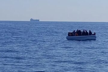 La Guardia Civil recupera los cuerpos de siete migrantes en las costas de Almería