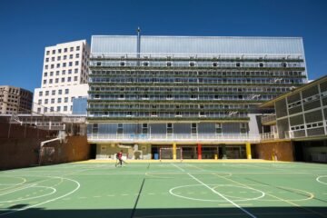 Barcelona reinaugura el polideportivo de L’Illa con dos pabellones superpuestos tras dos años de obras