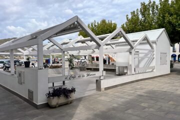 El suicidio de una pareja de propietarios provoca el cierre de 10 bares y restaurantes de El Port de la Selva (Girona)