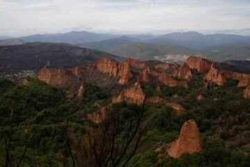El Monumento Natural de Las Médulas se enfrentó al fuego con un plan caducado desde 2022