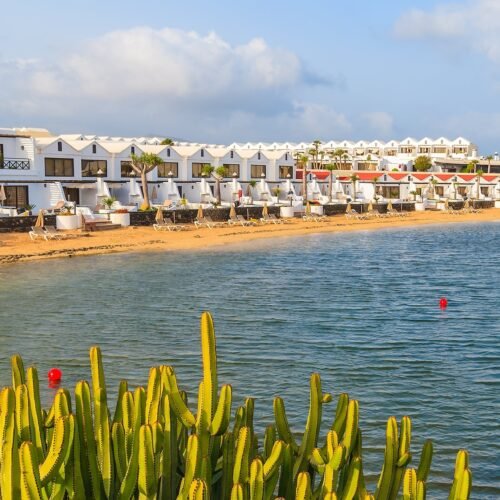 Muere un hombre y otro resulta herido grave al ceder la barandilla de un hotel de Lanzarote