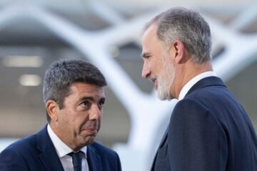 Mazón se derrumba al enfrentarse por primera vez al dolor y la rabia de las víctimas de la dana