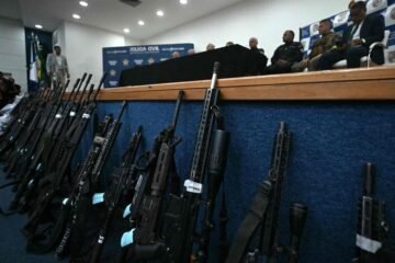 Drones-bomba y fábricas de fusiles, la escalada bélica del Comando Vermelho