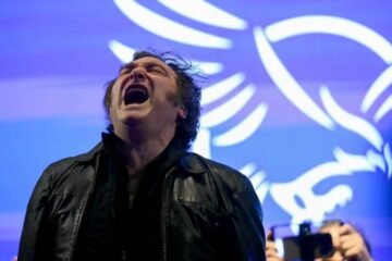 Argentina vota entre el desgaste de Milei y una economía al límite