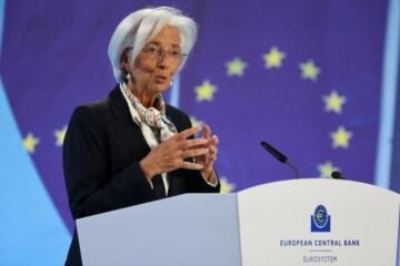 El BCE mantendrá hoy los tipos en el 2% tras una reunión de transición