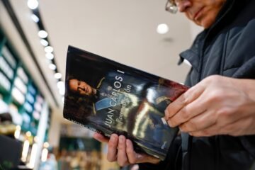 ‘Reconciliación’, el libro de memorias del rey emérito, llega a las librerías españolas