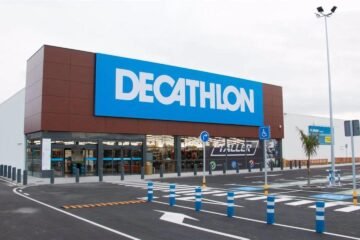Colas kilométricas en Decathlon para hacerse con el mejor abrigo de este invierno: está disponible por 39,95 €