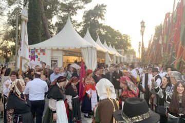 La Diputación deja sola a la Casa de León en los Días de León en Sevilla: no habrá desfiles de pendones