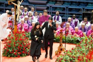 La hija de una de las víctimas de Ademuz en el funeral: “Solo la verdad nos ayudará a curar esta herida”