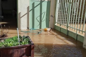 Tudela de Duero desaloja la urbanización del camping y ordena a los vecinos que retiren vehículos y enseres