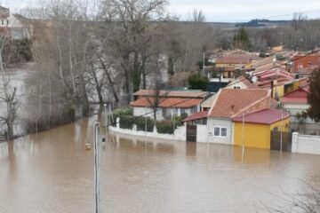 Tudela alcanza el «punto álgido» de la crecida del Duero: «Estamos preparados para lo que pueda pasar»