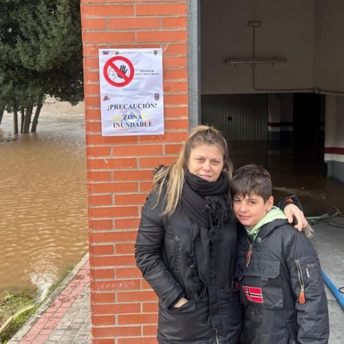 Verónica, vecina afectada por la riada en Tudela de Duero: «No dormimos desde el sábado, vivimos pendientes del río»