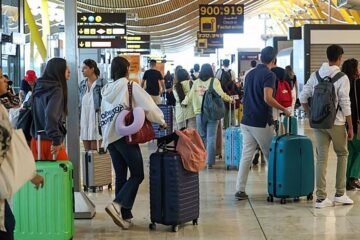 Aena aumenta las tasas y las aerolíneas avisan: «Socavará al turismo, a empresas y a hoteles»