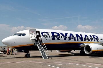 Multan con 15.000 euros a un pasajero «conflictivo» de Ryanair que viajaba a Lanzarote por agredir a otros viajeros y tripulantes