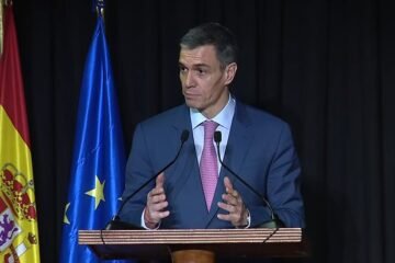 Sánchez dice que González tardará en volver a votar al PSOE porque él piensa volver a presentarse y ganar